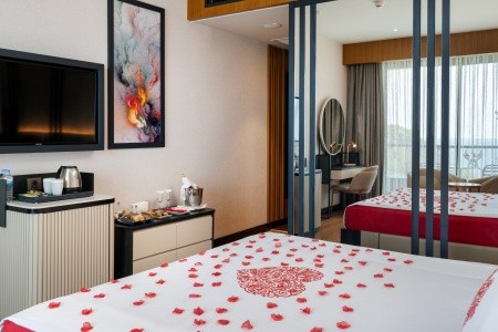 Turecko Alanya Mylome Luxury Hotel & Resort 4 dňový pobyt Ultra All inclusive Letecky Letisko: Praha August 2026 ( 2/08/26- 5/08/26)