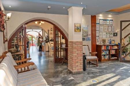 Evina Rooms & Villas - 7