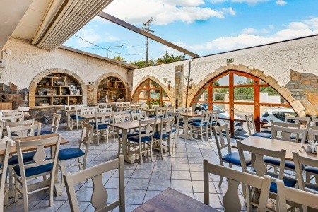 Evina Rooms & Villas - 9