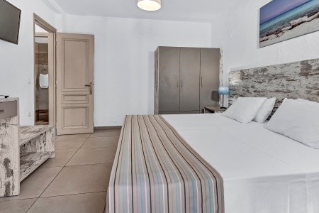 Evina Rooms & Villas - 14