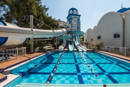 Rubi Platinum Spa Resort & Suites - 144