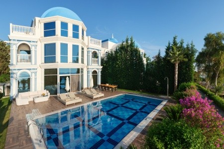 Rubi Platinum Spa Resort & Suites - 217