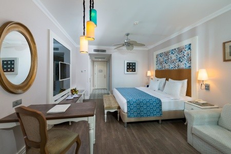 Rubi Platinum Spa Resort & Suites - 221