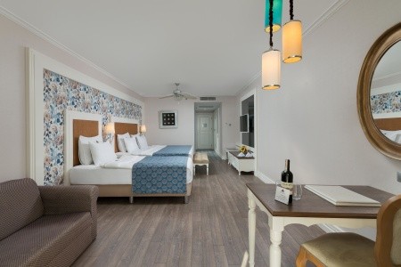 Rubi Platinum Spa Resort & Suites - 229