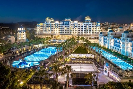 Rubi Platinum Spa Resort & Suites - 244