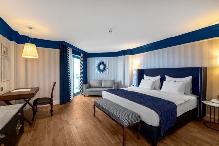 Rubi Platinum Sign - 98