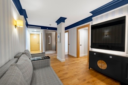 Rubi Platinum Sign - 109