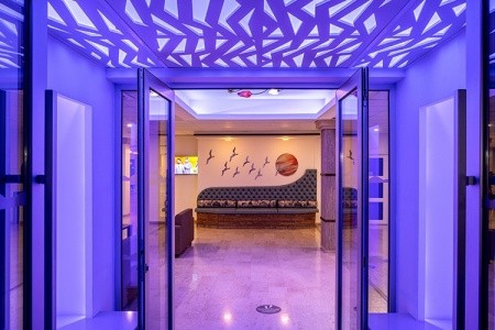 Seagull Hotel Apartments - 15