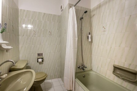 Seagull Hotel Apartments - 33