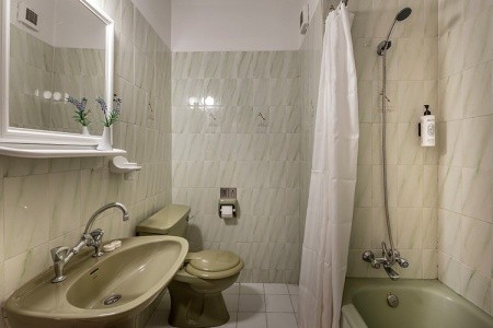 Seagull Hotel Apartments - 36