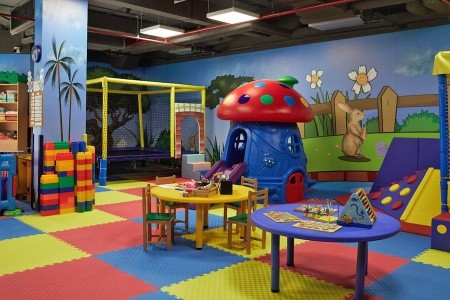 Spojené arabské emiráty Ajman Fairmont Ajman 15 dňový pobyt Raňajky Letecky Letisko: Praha December 2025 (28/12/25-11/01/26)