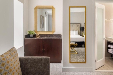 Martinique New York On Broadway, Curio Collection By Hilton - 6