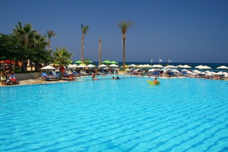 Eri Beach & Village - 6