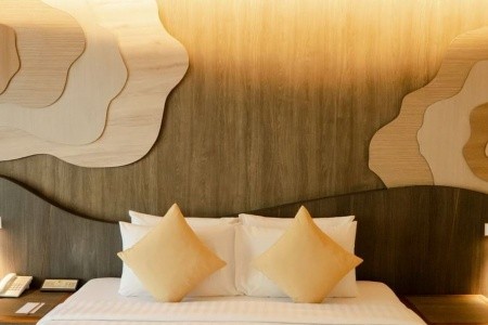 Amora Beach Resort Phuket - 37