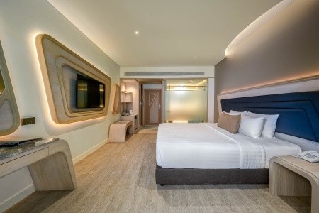 Amora Beach Resort Phuket - 59