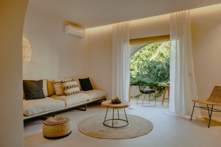 Minos Beach Art - 24