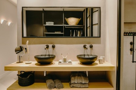 Minos Beach Art - 26