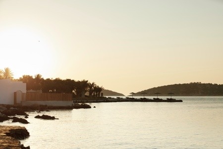 Minos Beach Art - 70