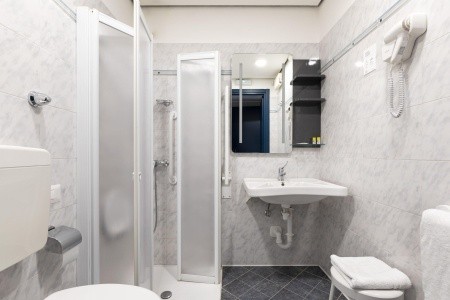 B&B Hotel Como City Center - 40