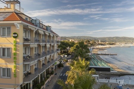 Diano Marina Palace