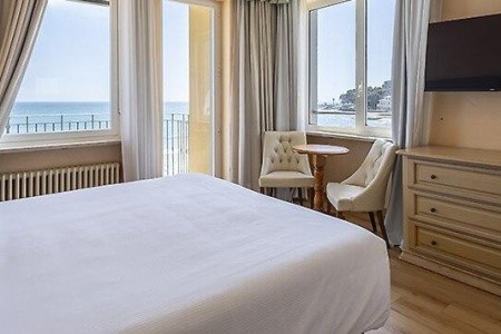 Diano Marina Palace