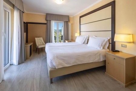 Diano Marina Palace