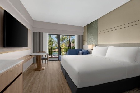 Courtyard By Marriott Phuket Patong Beach Resort - 8
