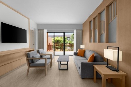 Courtyard By Marriott Phuket Patong Beach Resort - 14