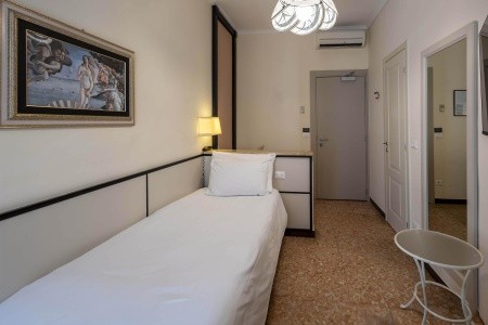 Diano Marina Palace