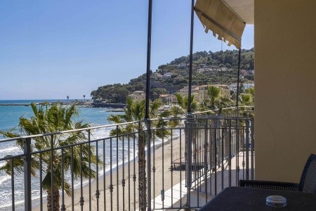 Diano Marina Palace
