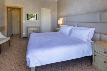 Diano Marina Palace