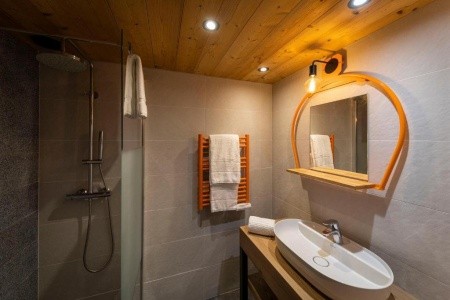 Base Camp Lodge - 30