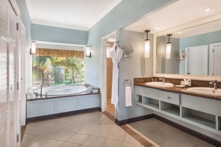 Outrigger Maurtius Beach Resort - 27