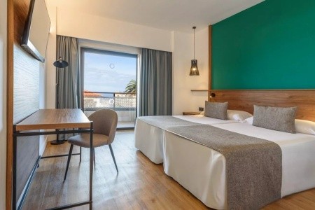 Fergus Puerto De La Cruz (Ex. Smy) - 25