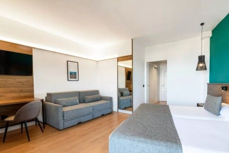 Fergus Puerto De La Cruz (Ex. Smy) - 33