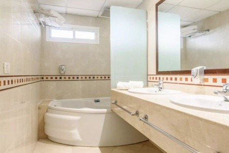 Fergus Puerto De La Cruz (Ex. Smy) - 40