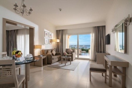 Egypt Hurghada Cleopatra Luxury Beach Resort Makadi Bay - Adults Only 5 dňový pobyt All Inclusive Letecky Letisko: Praha February 2026 (15/02/26-19/02/26)