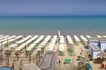 City Beach Resort - 19