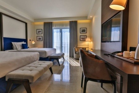 Hotel California By Aycon - 13