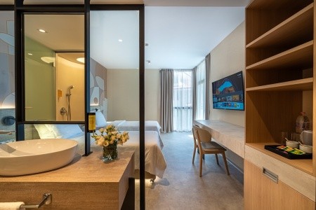 Zenith (Ex.marlin Beach) - 42