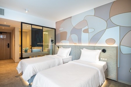 Zenith (Ex.marlin Beach) - 45