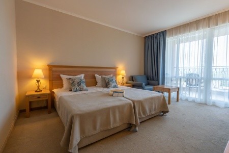 Dit Majestic Beach Resort - 34