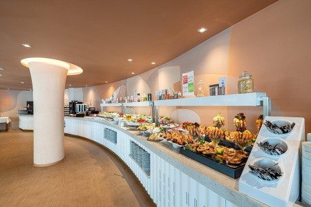 Zenith (Ex.marlin Beach) - 12