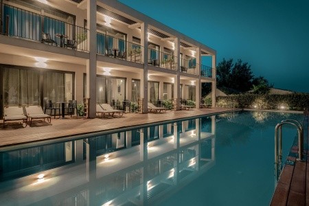New Beach Hotel - 3