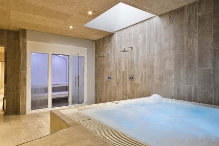 Španielsko Barcelona Auto Hogar 14 dňový pobyt Raňajky Letecky Letisko: Praha October 2025 (25/10/25- 7/11/25)