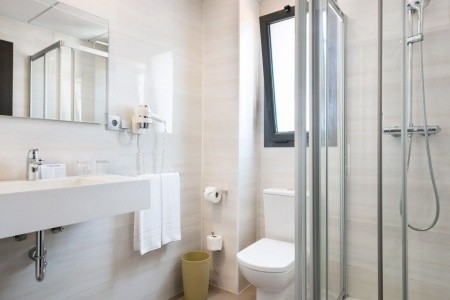 Španielsko Barcelona Auto Hogar 14 dňový pobyt Raňajky Letecky Letisko: Praha October 2025 (25/10/25- 7/11/25)