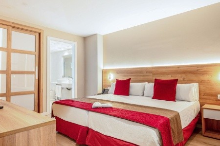 Španielsko Barcelona Auto Hogar 14 dňový pobyt Raňajky Letecky Letisko: Praha October 2025 (25/10/25- 7/11/25)