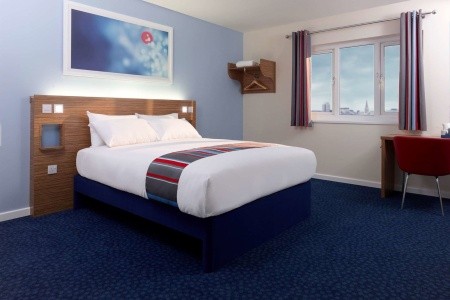 Španielsko Madrid Travelodge Madrid Alcala 9 dňový pobyt Raňajky Letecky Letisko: Praha October 2025 ( 2/10/25-10/10/25)