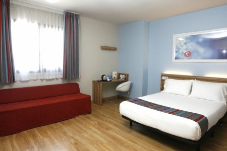 Španielsko Madrid Travelodge Madrid Alcala 9 dňový pobyt Raňajky Letecky Letisko: Praha October 2025 ( 2/10/25-10/10/25)