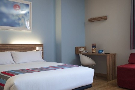 Španielsko Madrid Travelodge Madrid Alcala 9 dňový pobyt Raňajky Letecky Letisko: Praha October 2025 ( 2/10/25-10/10/25)